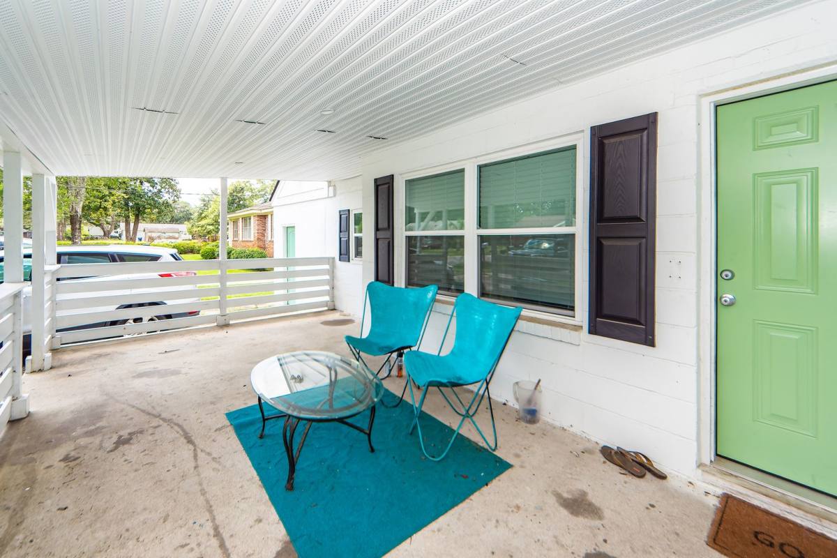 House for rent at 6933 Raymond Ave, Charleston, SC 29406