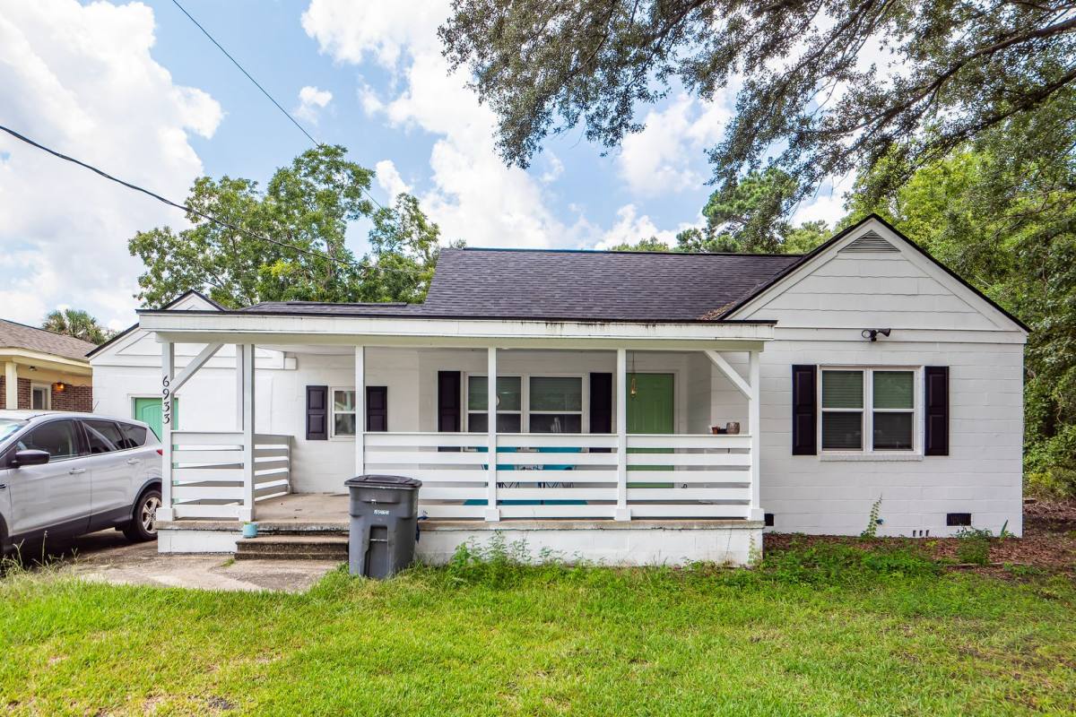 House for rent at 6933 Raymond Ave, Charleston, SC 29406