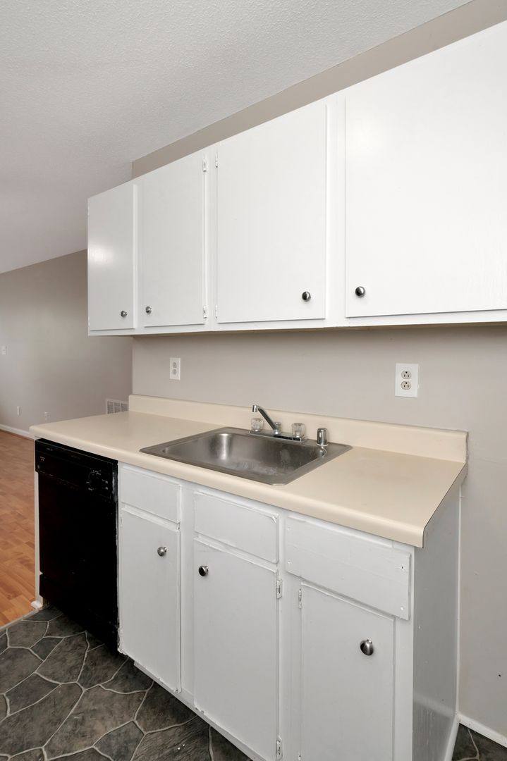 Apartment for rent at 1504 21st Way S, Birmingham, AL 35205