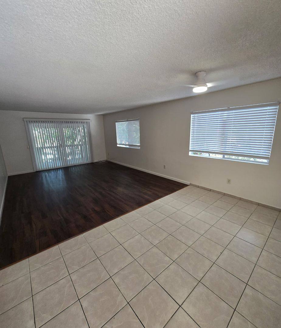 Apartment for rent at 722 Franklin Lane, Vista, CA 92083
