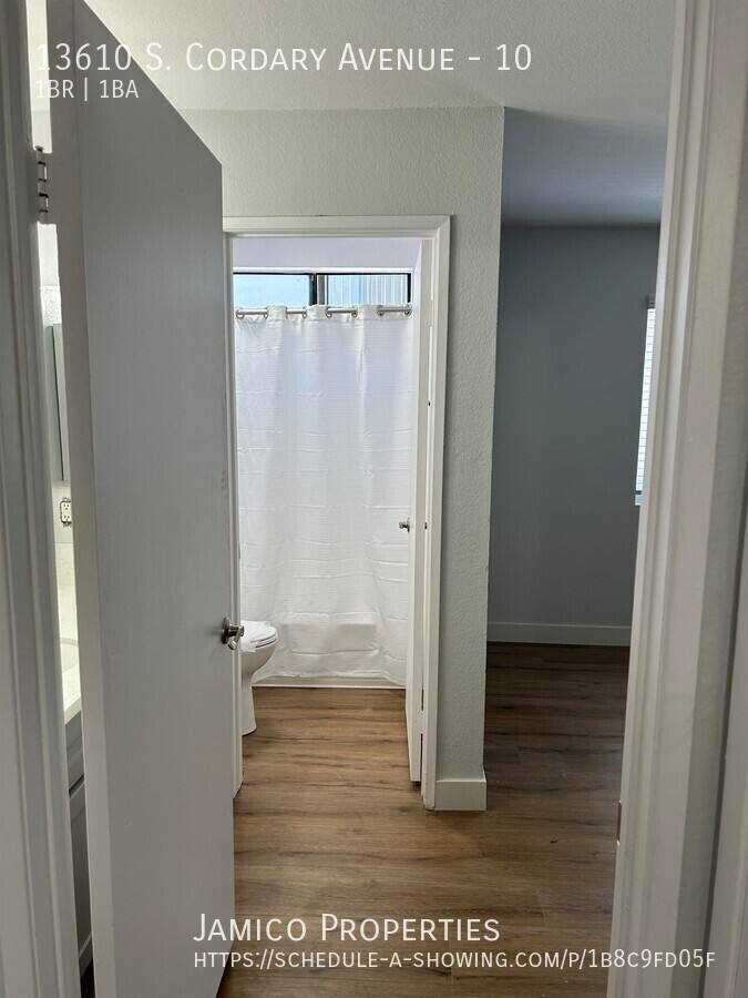 Apartment for rent at 13610 S Cordary Ave #10, Hawthorne, CA 90250