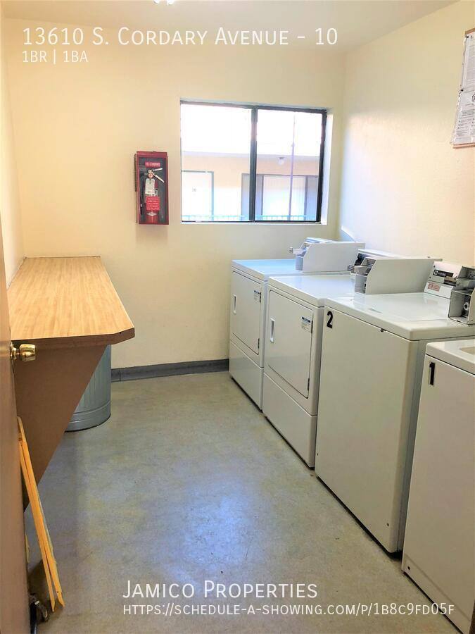 Apartment for rent at 13610 S Cordary Ave #10, Hawthorne, CA 90250