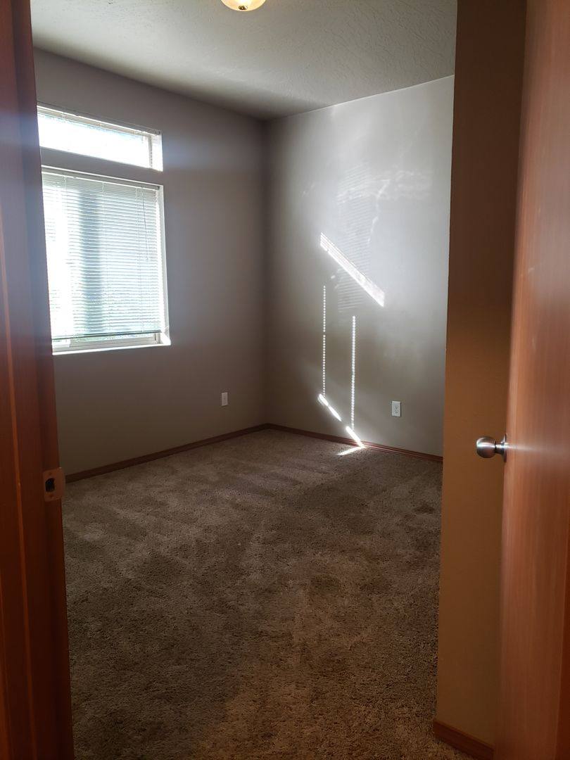 Apartment for rent at 551 E 14th Ave, Eugene, OR 97401