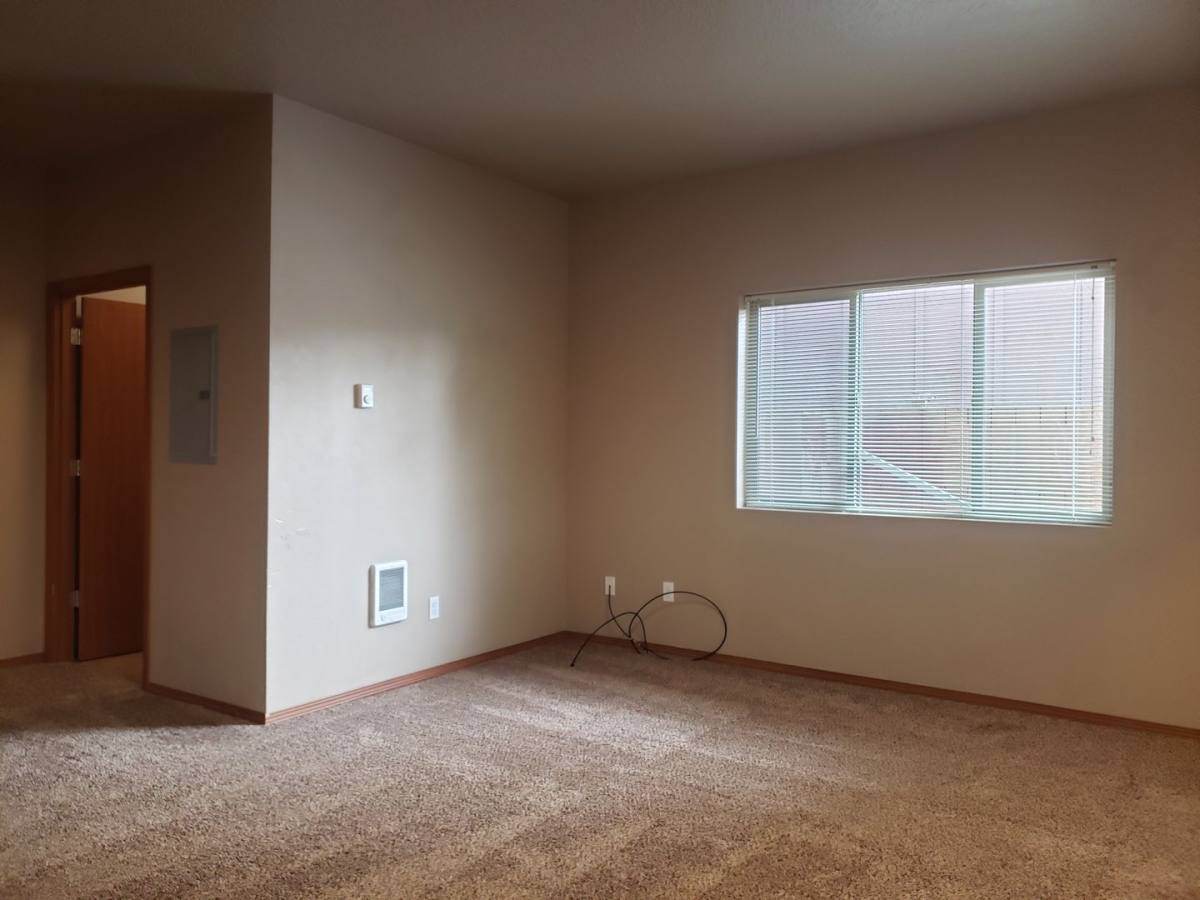 Apartment for rent at 551 E 14th Ave, Eugene, OR 97401
