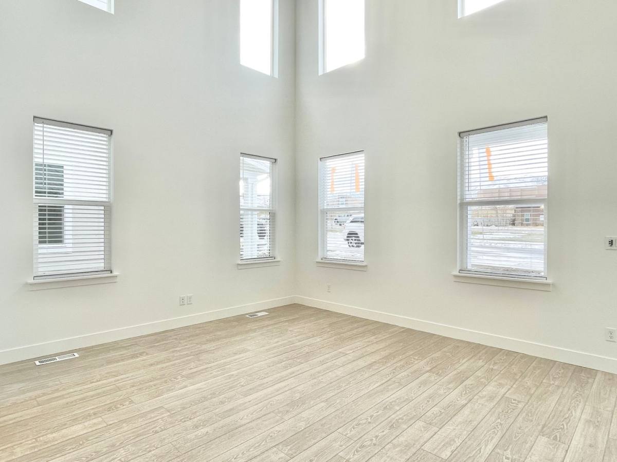 Townhouse for rent at 13983 S Middle Ridge Lane, Herriman, UT 84096