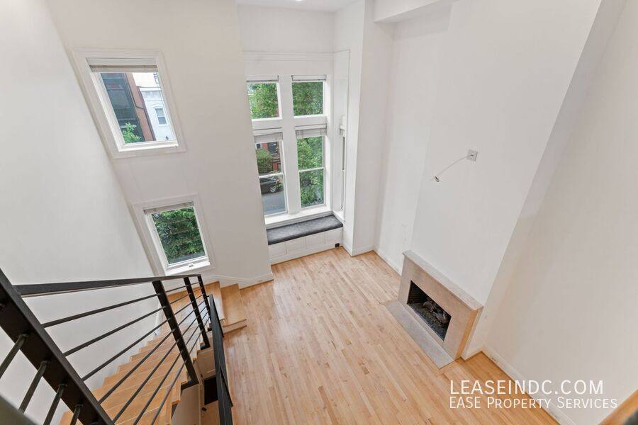 Townhouse for rent at 1922 12th St NW #2, Washington, DC 20009