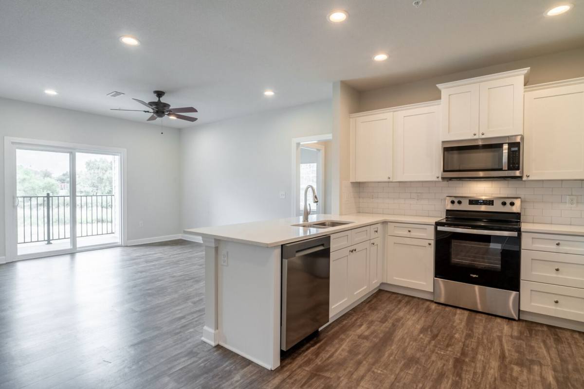 Apartment for rent at 151 Cox St, Tonganoxie, KS 66086