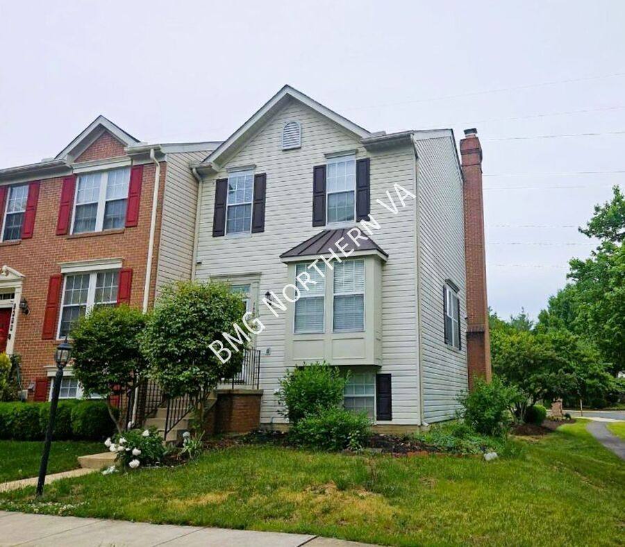 Townhouse for rent at 7408 Gadsby Square, Alexandria, VA 22315