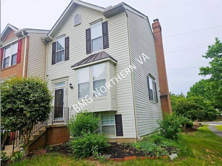Townhouse for rent at 7408 Gadsby Square, Alexandria, VA 22315