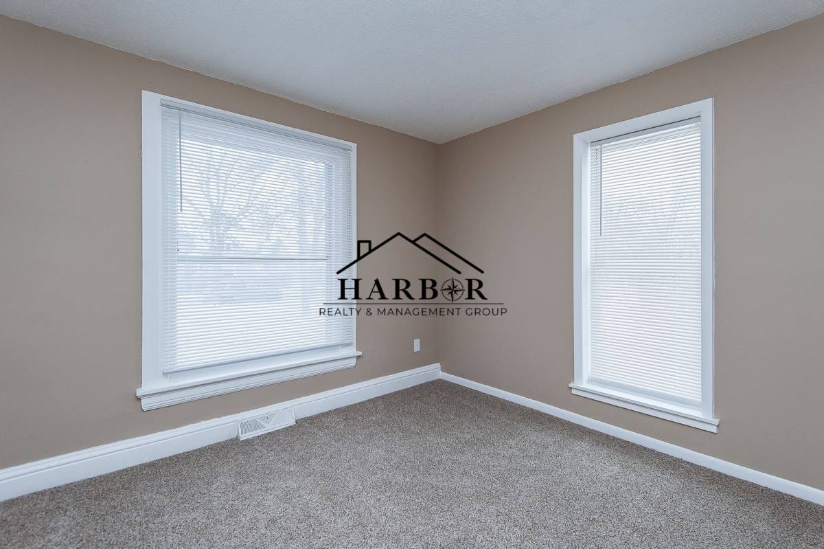 Apartment for rent at 723 E Center St #1, Rochester, MN 55904