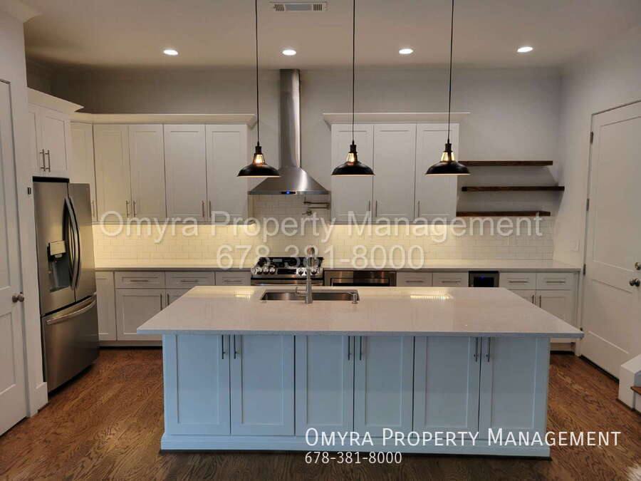 Townhouse for rent at 712 Glenwood Ave SE #B, Atlanta, GA 30312