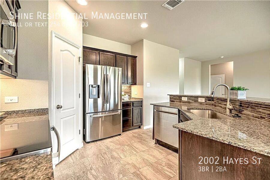 House for rent at 2002 Hayes St, Temple, TX 76502