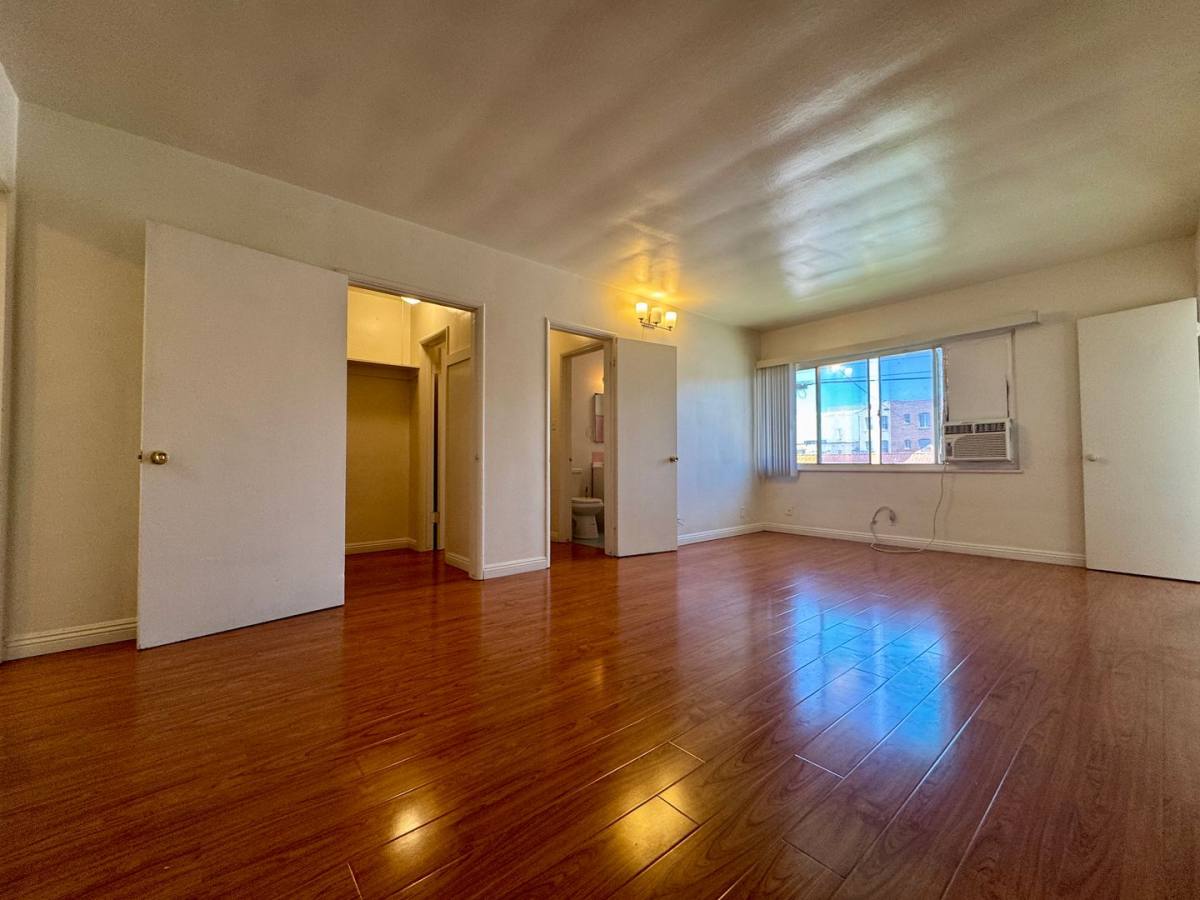 Apartment for rent at 516 E Lomita Ave, Glendale, CA 91205