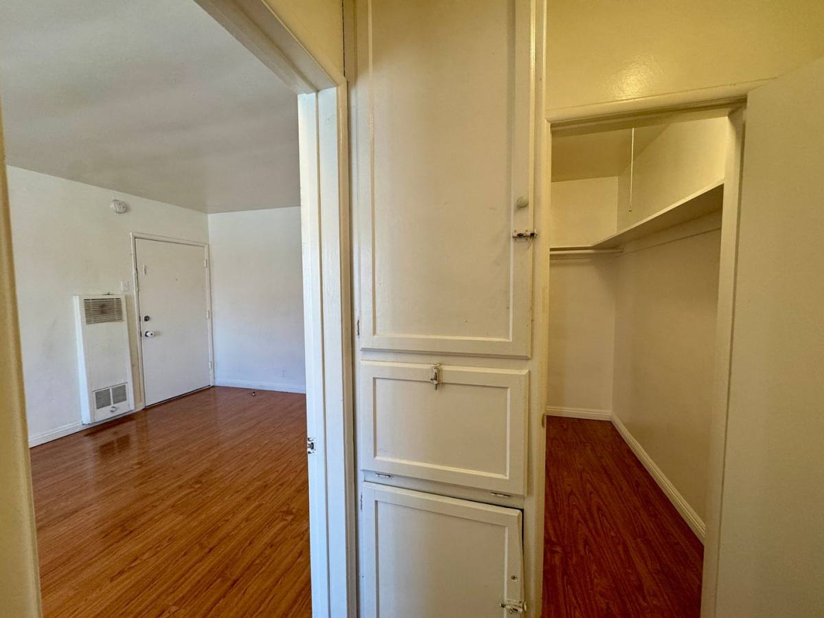 Apartment for rent at 516 E Lomita Ave, Glendale, CA 91205