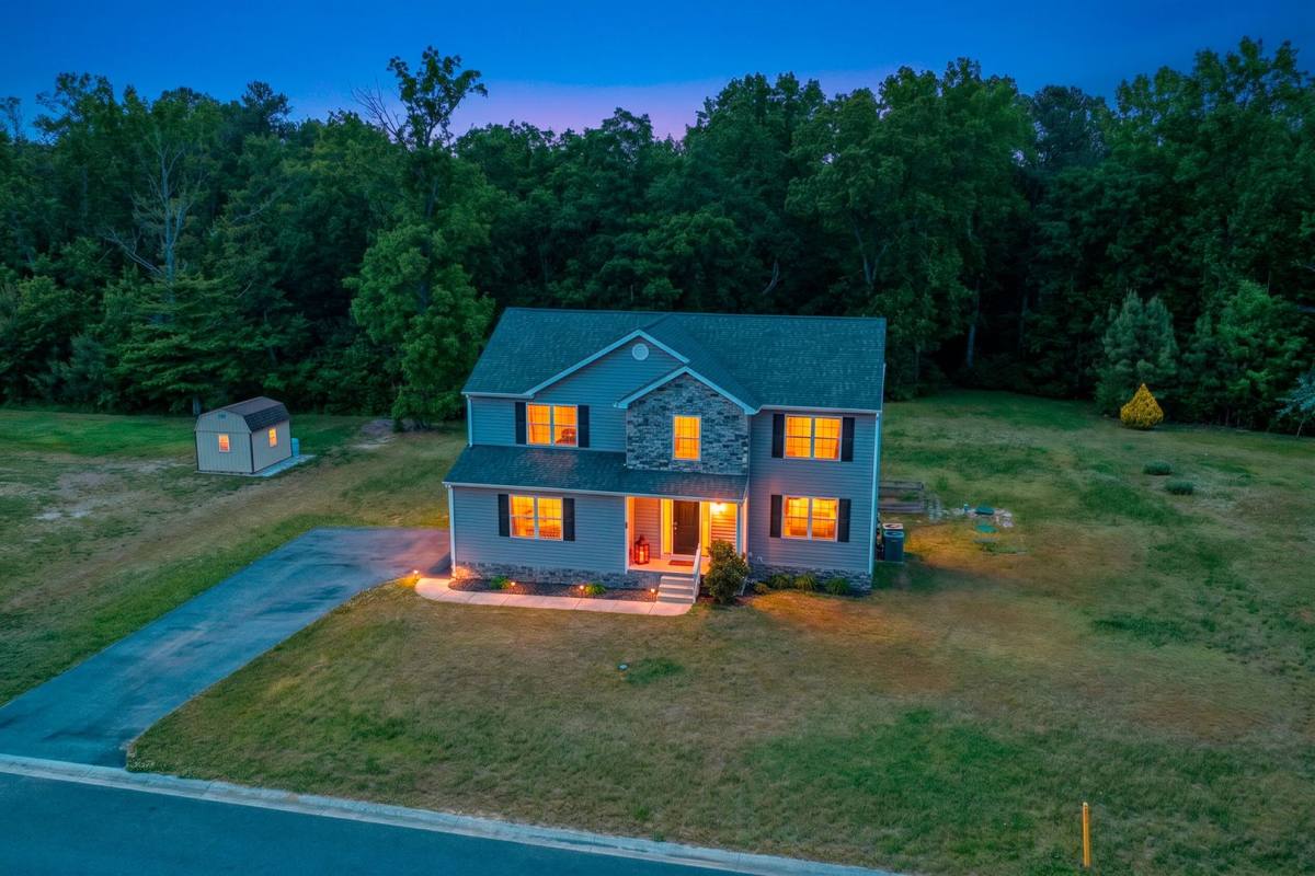 House for rent at 107 Hunters Run Blvd, Felton, DE 19943