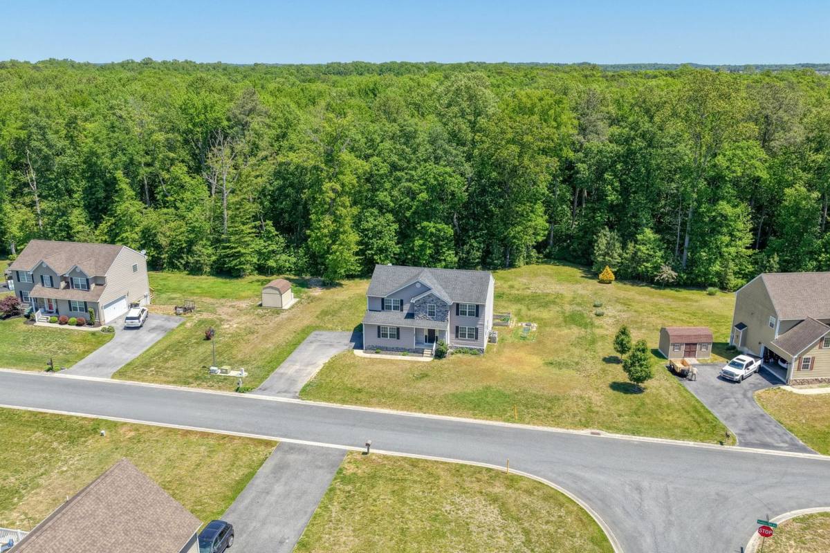 House for rent at 107 Hunters Run Blvd, Felton, DE 19943
