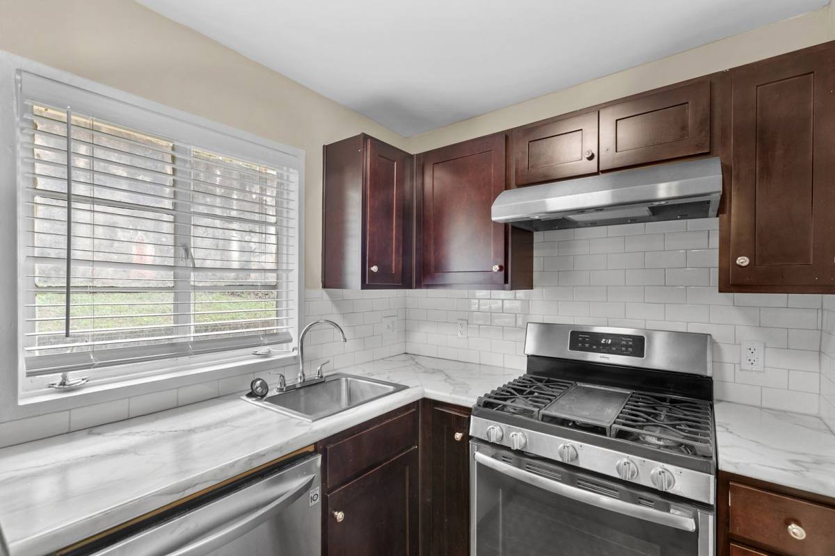 Apartment for rent at 2101 17th Ave S, Birmingham, AL 35205