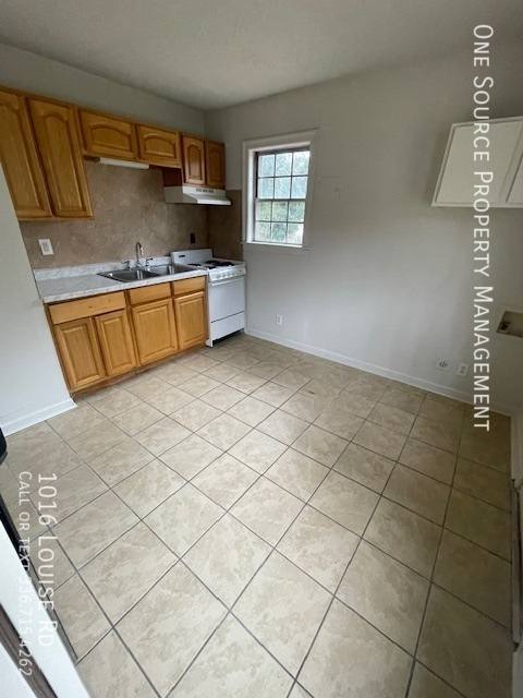 House for rent at 1016 Louise Rd, Winston Salem, NC 27107