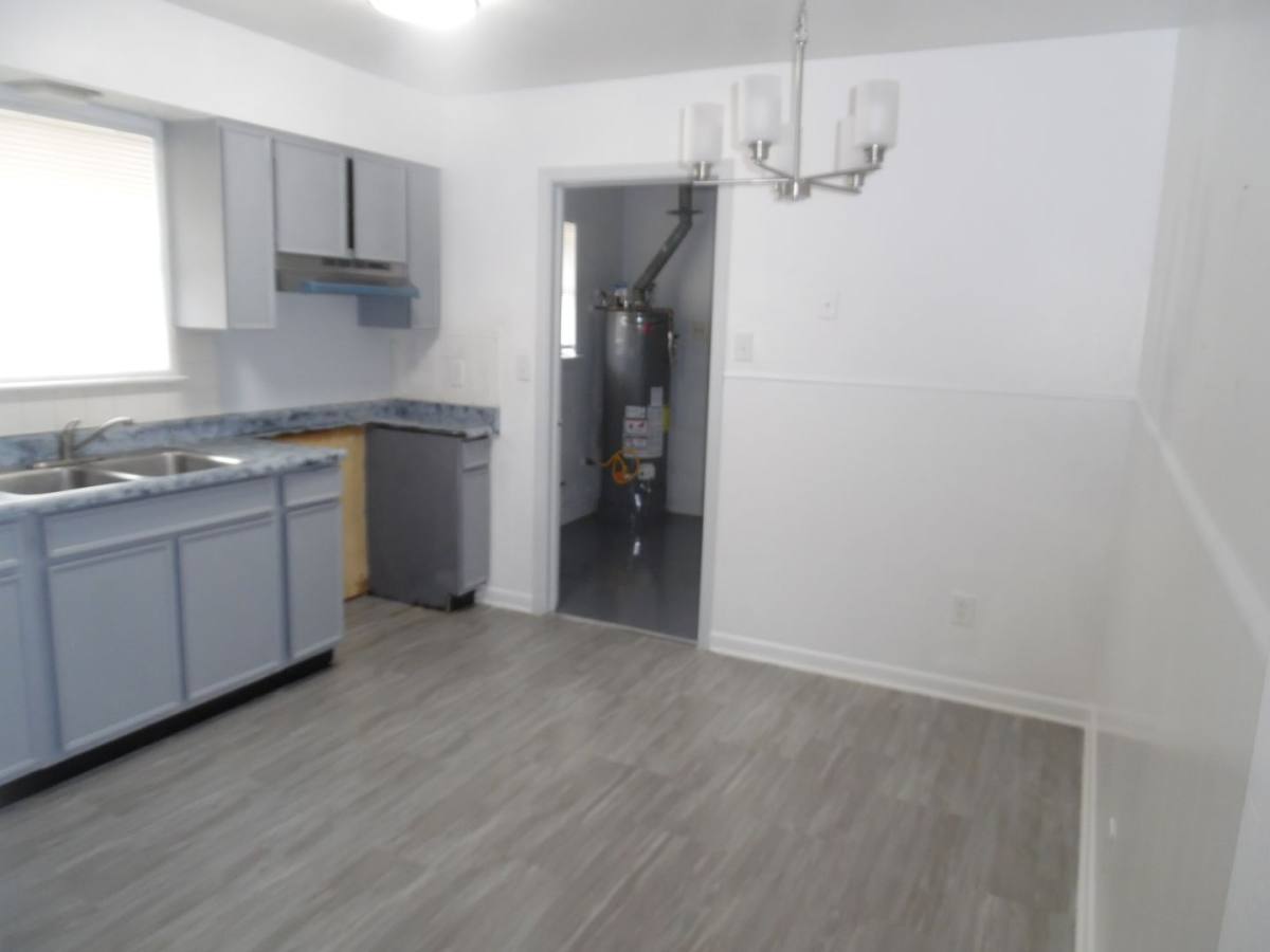 Apartment for rent at 512-514 Oriole St, Metairie, LA 70003