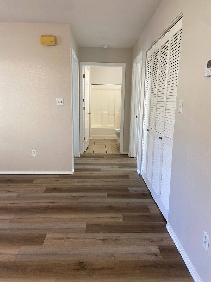Apartment for rent at 501 Twin Oaks, Kirbyville, MO 65679