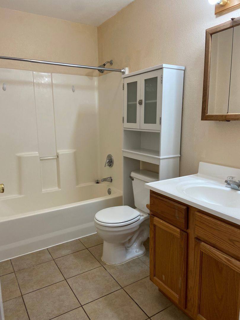 Apartment for rent at 501 Twin Oaks, Kirbyville, MO 65679