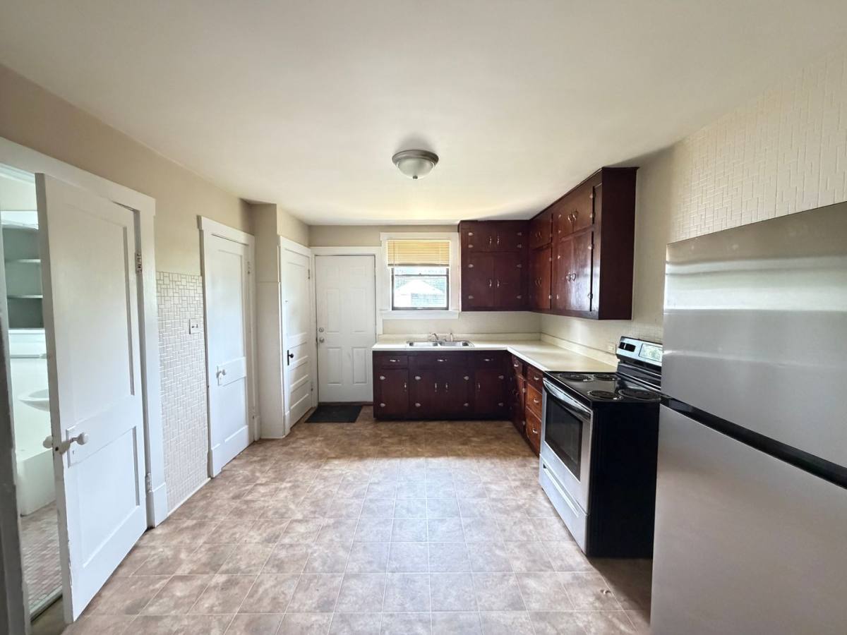 House for rent at 554 Camden Ave, Louisville, KY 40215