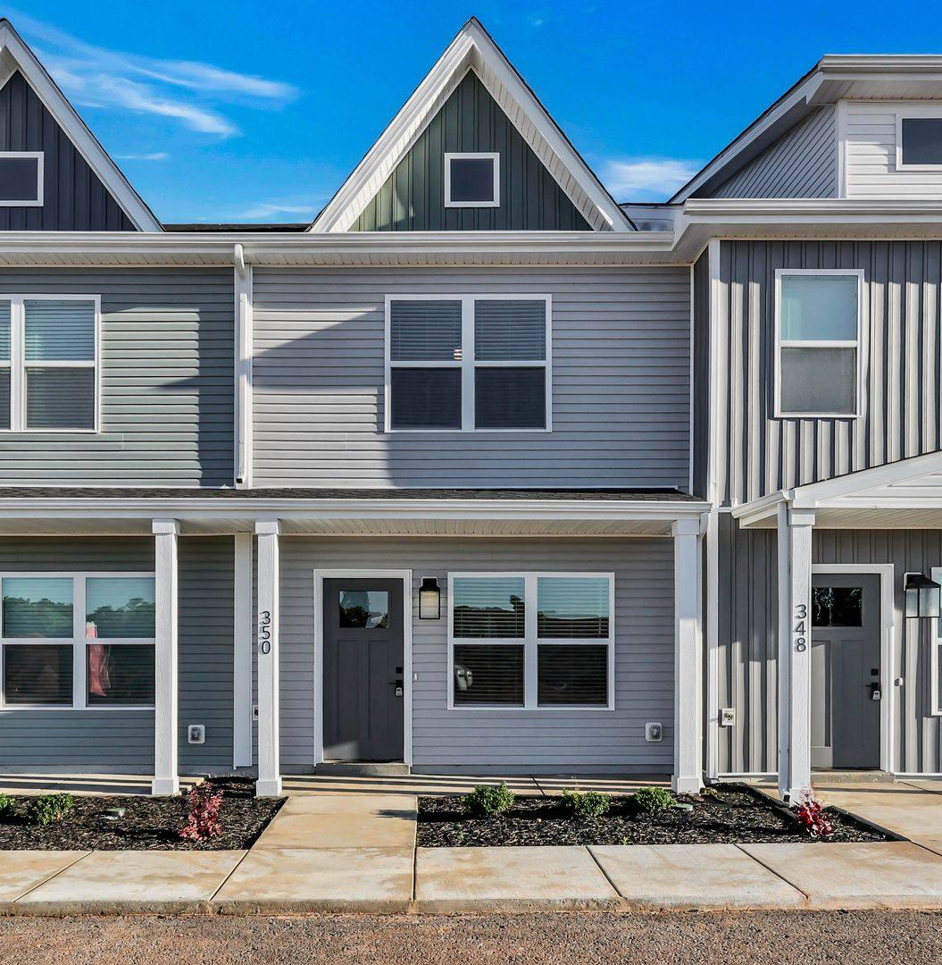 Townhouse for rent at 344 Front Ridge Circle, Clarksville, TN 37040