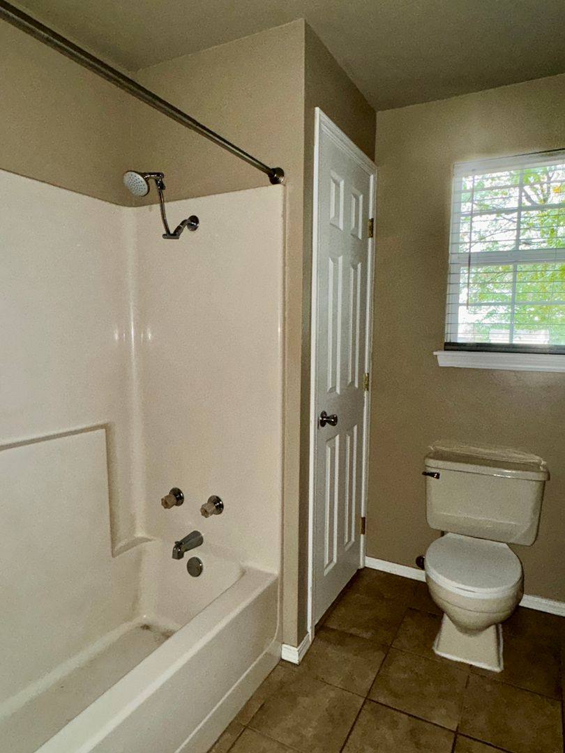House for rent at 705 5th St, Cache, OK 73527
