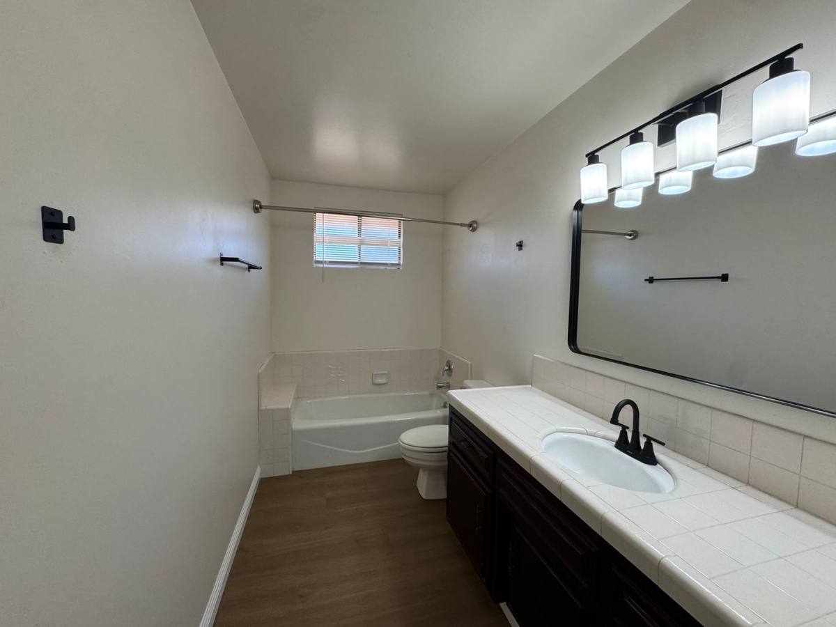 Apartment for rent at 210 Douglas St, Bakersfield, CA 93308