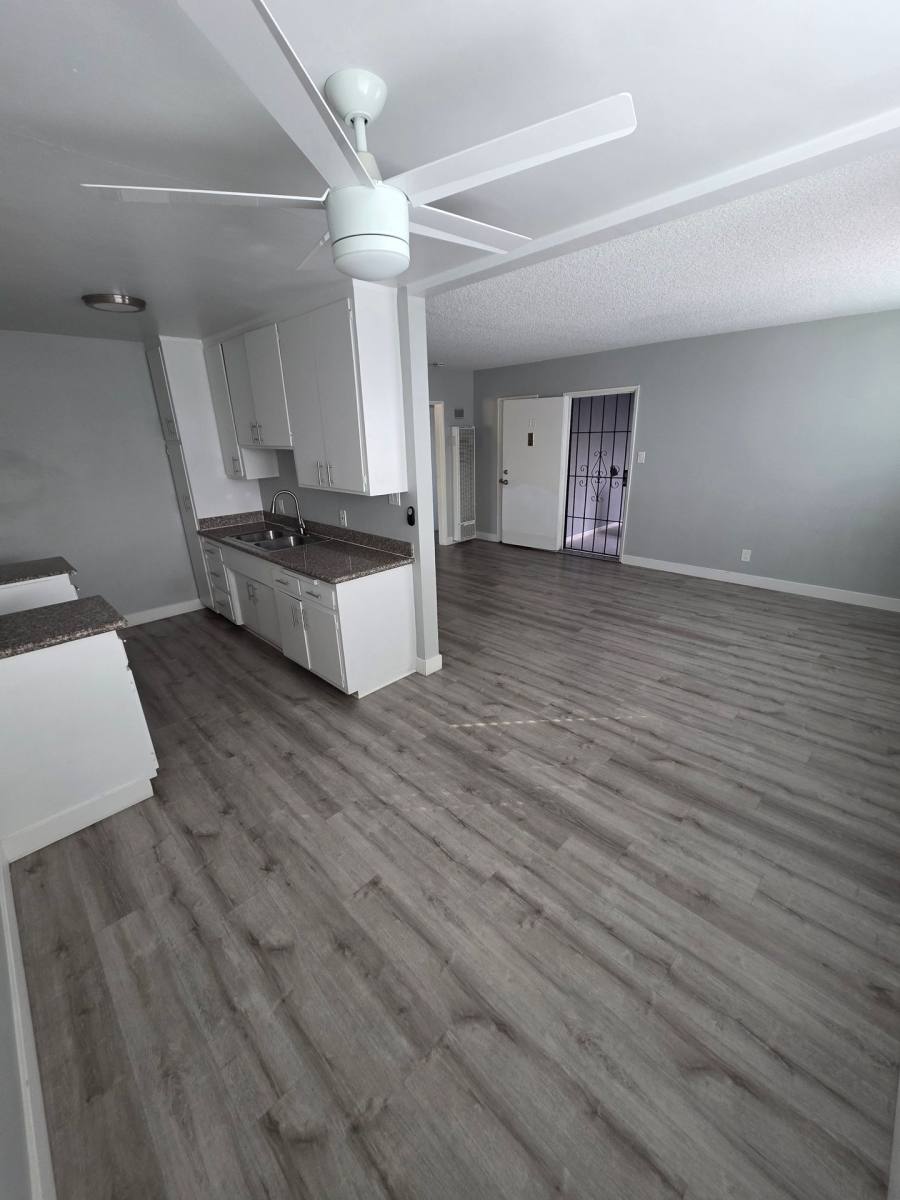 Apartment for rent at 721 Venice Way, Inglewood, CA 90302