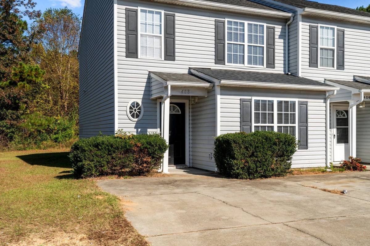 Townhouse for rent at 408 Anna St, Lillington, NC 27546