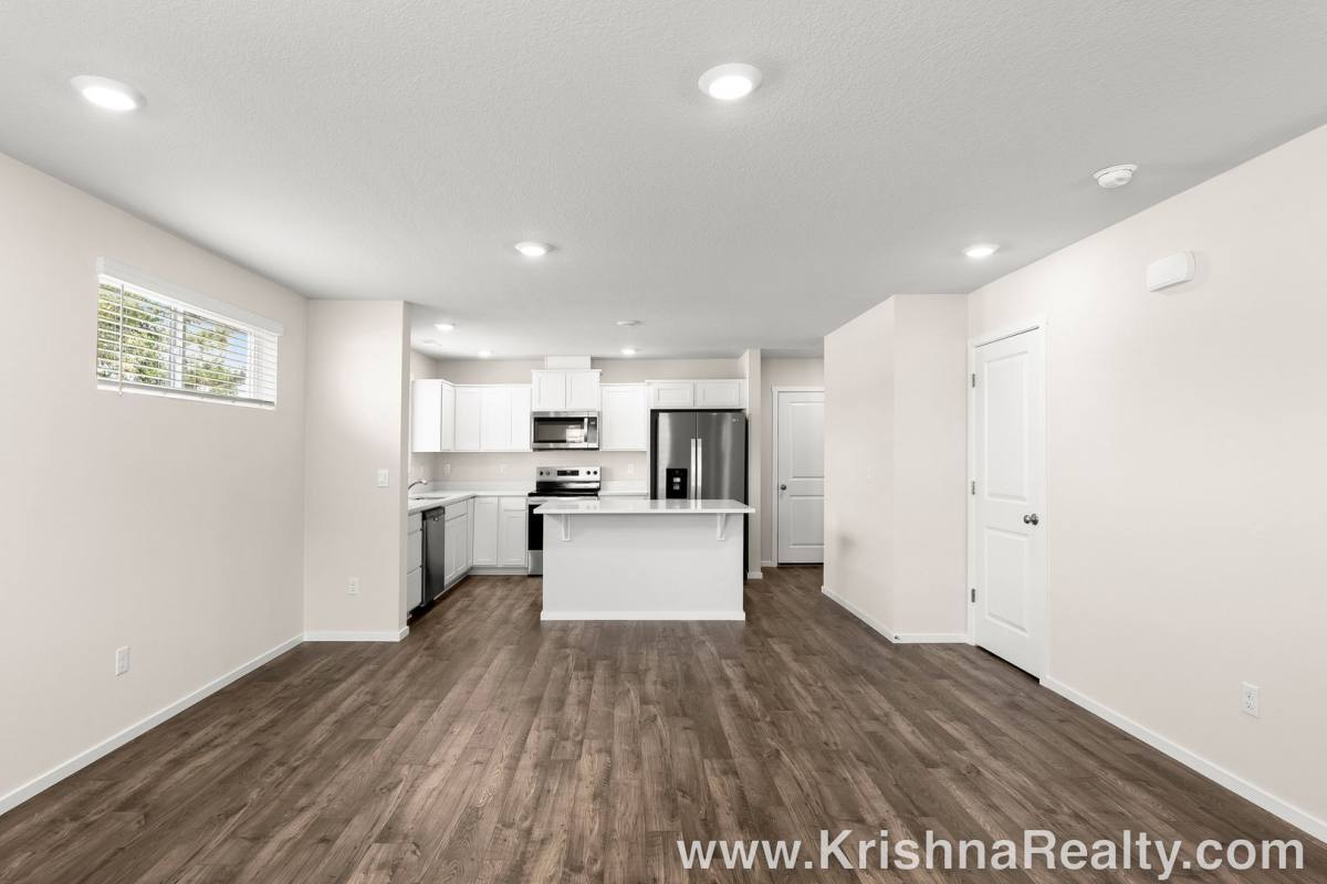 Townhouse for rent at 10620 NE 120th Place, Vancouver, WA 98662