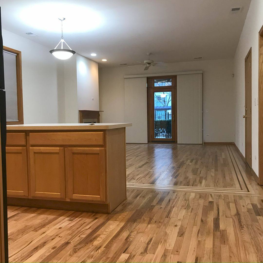 Apartment for rent at 4047-4049 N Sheridan Rd, Chicago, IL 60613