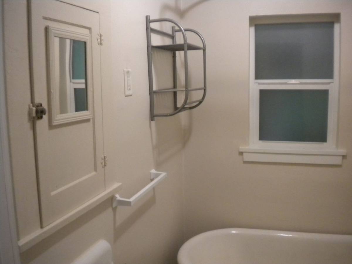 Apartment for rent at 3211 SE 11th Ave, Portland, OR 97202