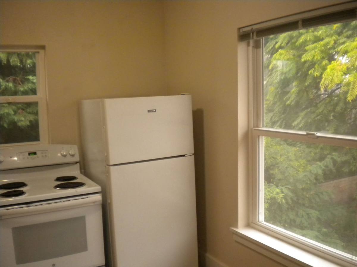 Apartment for rent at 3211 SE 11th Ave, Portland, OR 97202