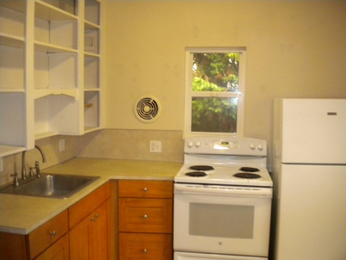 Apartment for rent at 3211 SE 11th Ave, Portland, OR 97202