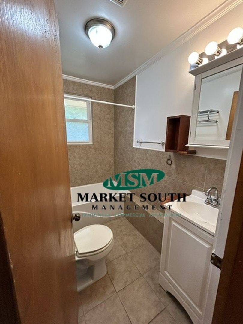 Apartment for rent at 3114 Highway, Bloomingdale, GA 31302