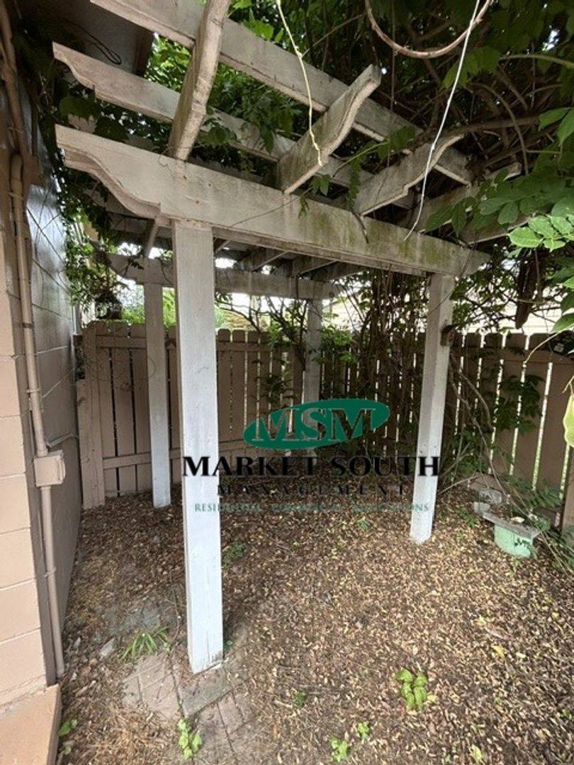 Apartment for rent at 3114 Highway, Bloomingdale, GA 31302