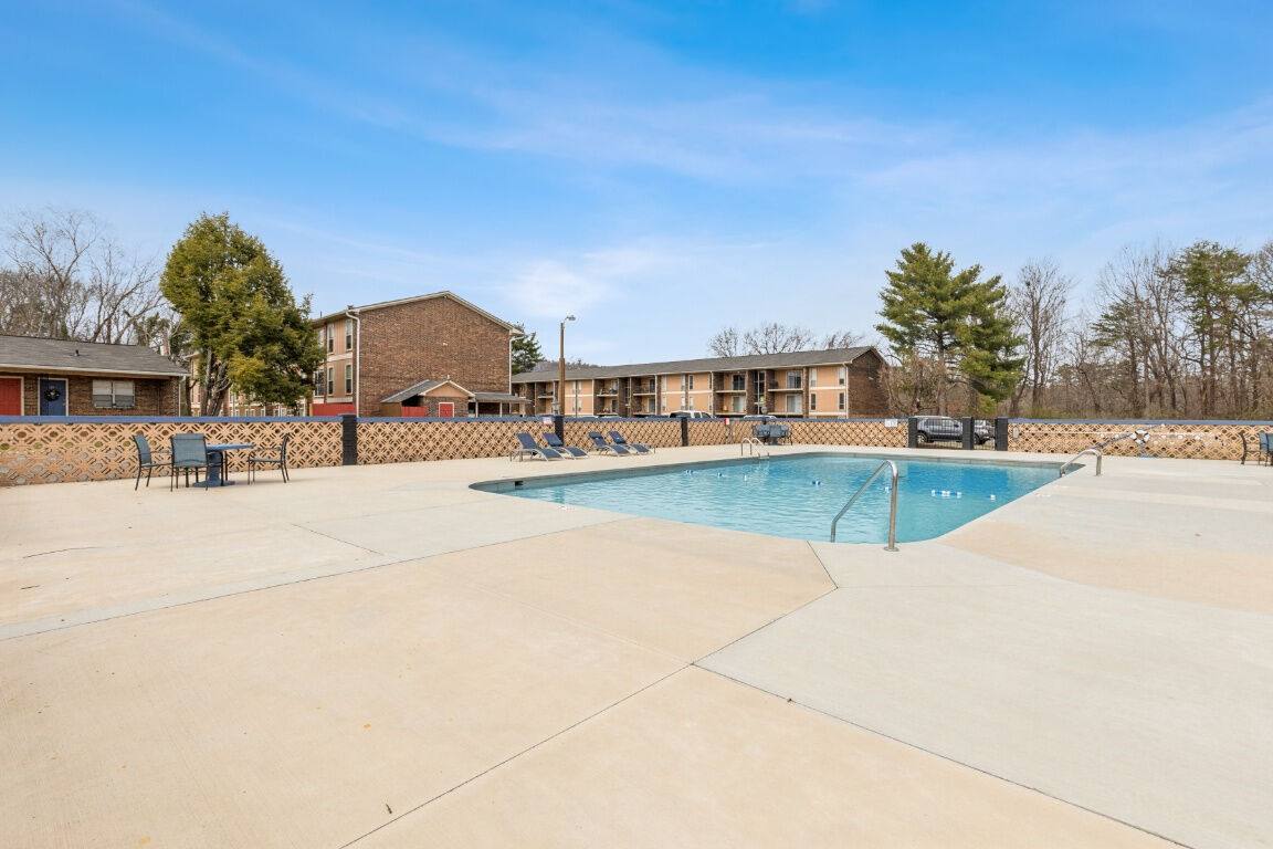 Apartment for rent at Midvale Heights, 300 W Midvale Ave, Chattanooga, TN 37405