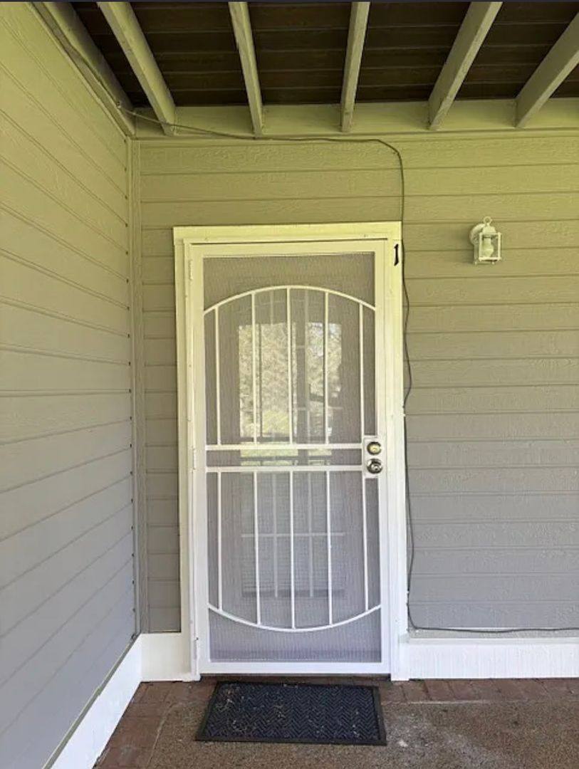 Apartment for rent at 877 Conifer Lane, Auburn, CA 95602