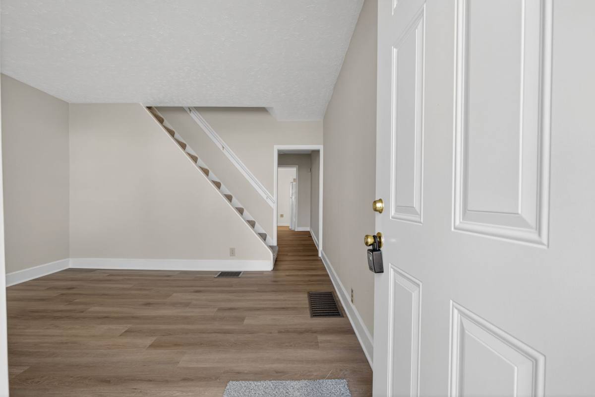 Townhouse for rent at 733 Center St, New Castle, DE 19720