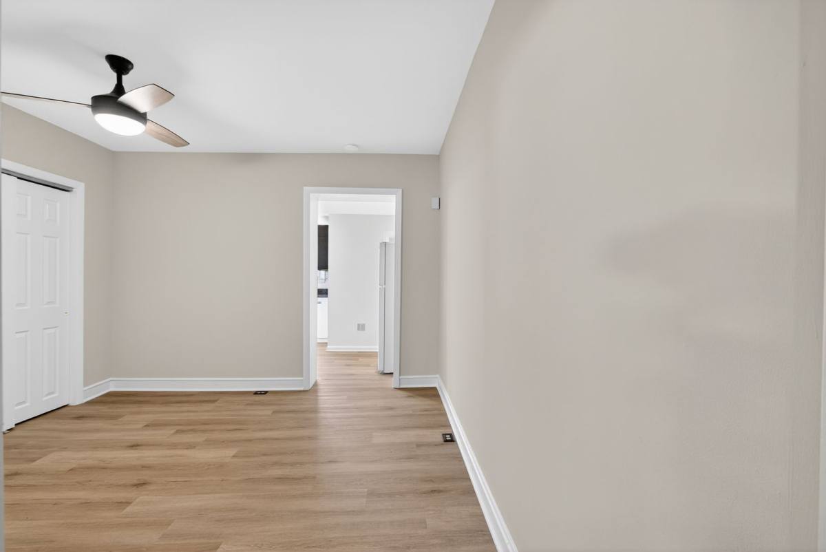 Townhouse for rent at 733 Center St, New Castle, DE 19720