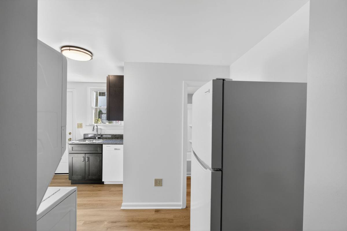 Townhouse for rent at 733 Center St, New Castle, DE 19720