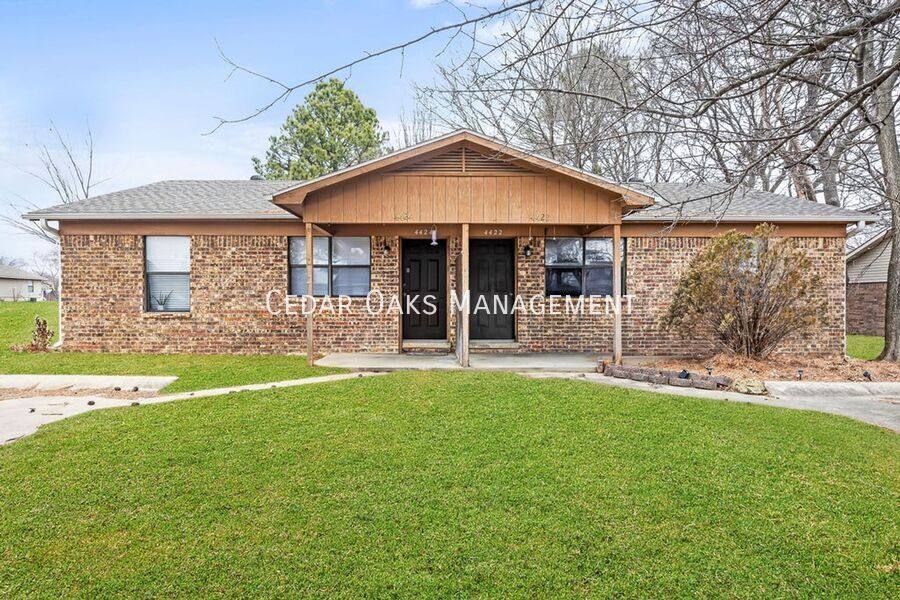 Apartment for rent at 4424 W Acoma St, Fayetteville, AR 72704