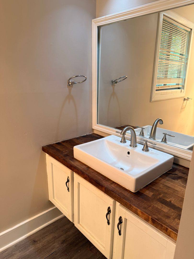 Apartment for rent at 905 Forest Dale Lane #B, Hixson, TN 37343