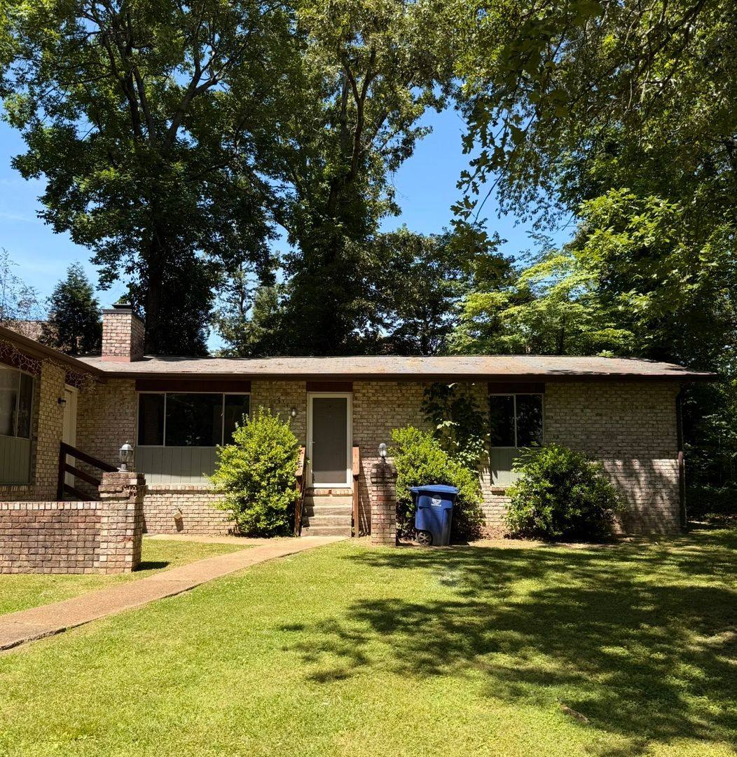 Apartment for rent at 905 Forest Dale Lane #B, Hixson, TN 37343