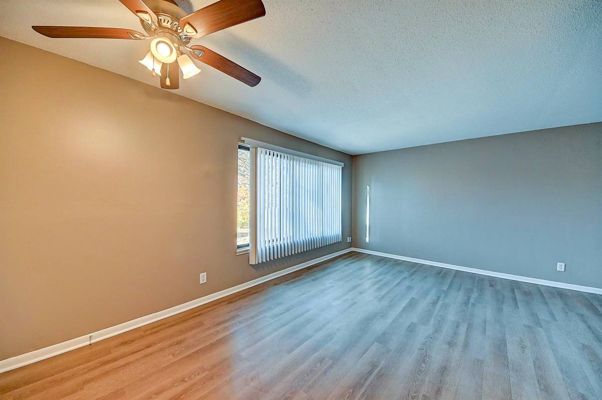 Apartment for rent at 1215 Oakland Rd NE #44, Cedar Rapids, IA 52402