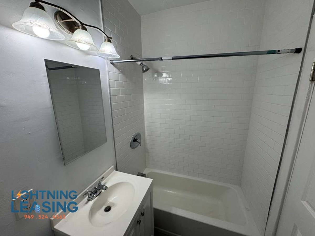 Apartment for rent at 1056 1 2 Normandie Ave #110D, Los Angeles, CA 90006