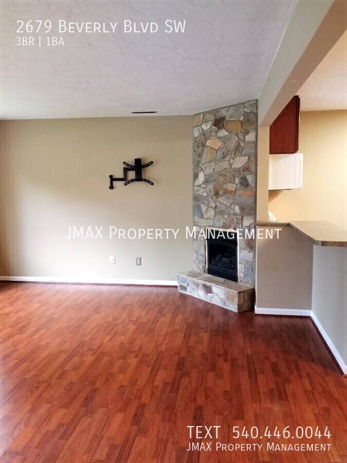 House for rent at 2679 Beverly Blvd SW, Roanoke, VA 24015