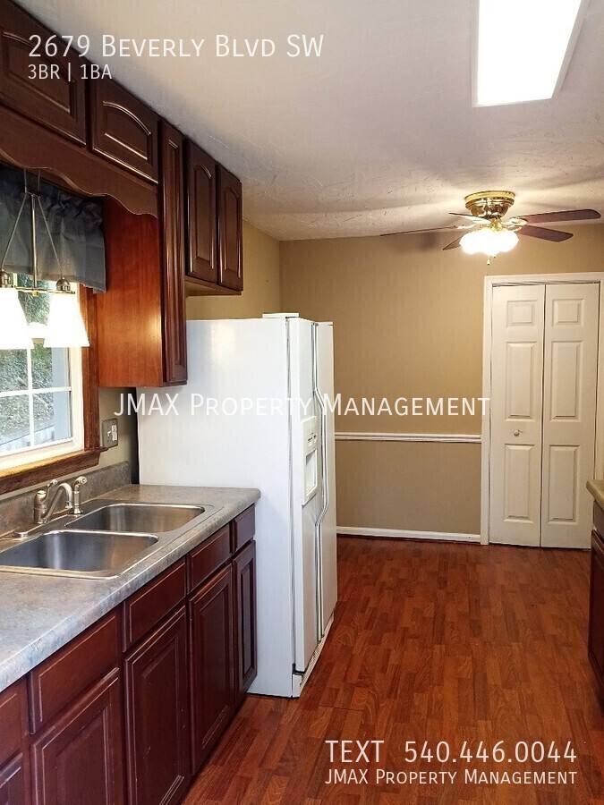 House for rent at 2679 Beverly Blvd SW, Roanoke, VA 24015